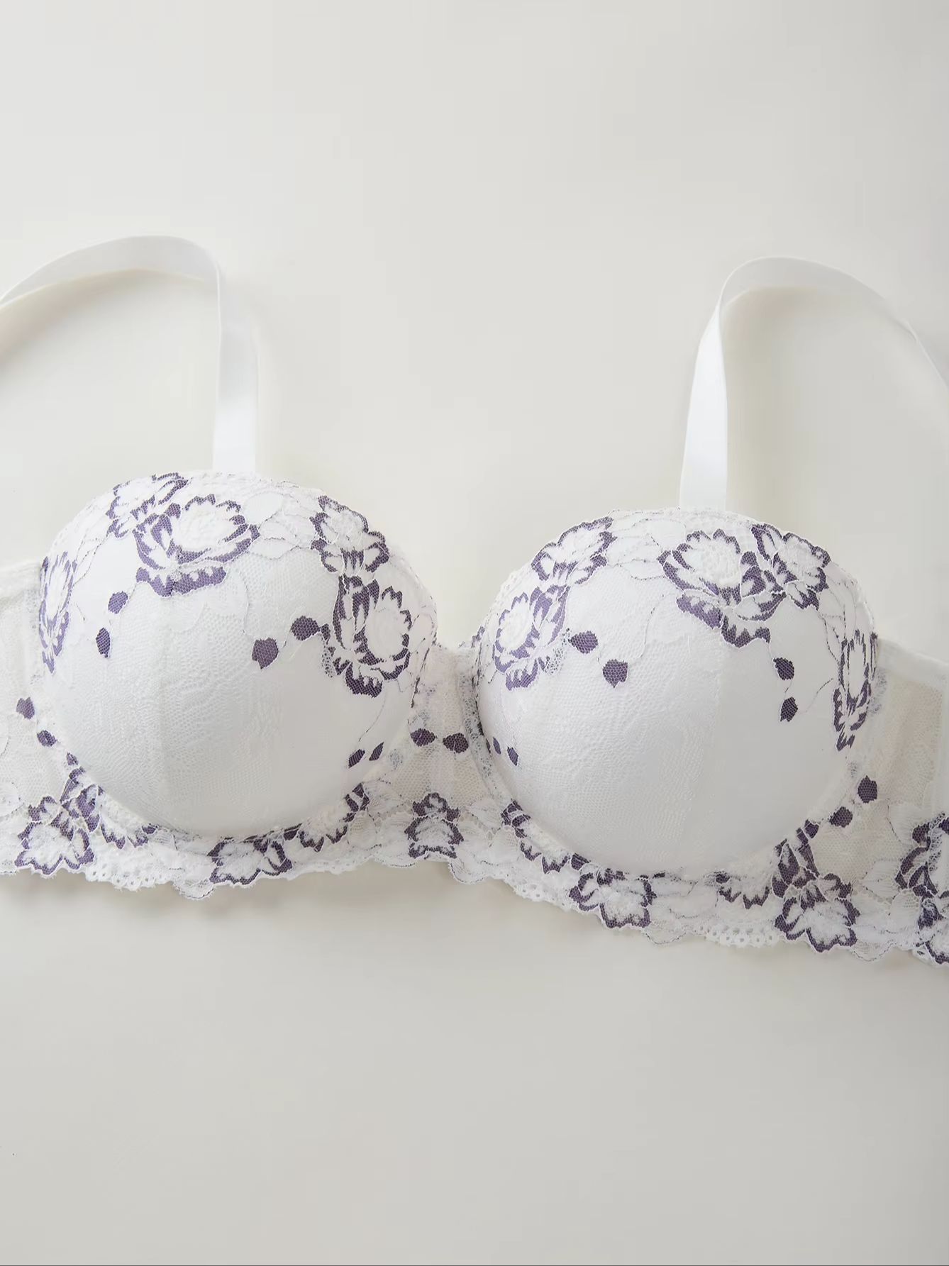 プラスサイズ レース＆刺繍入り レディースブラ ワイドストラ - Minimizer Bra Women のレビューと価格